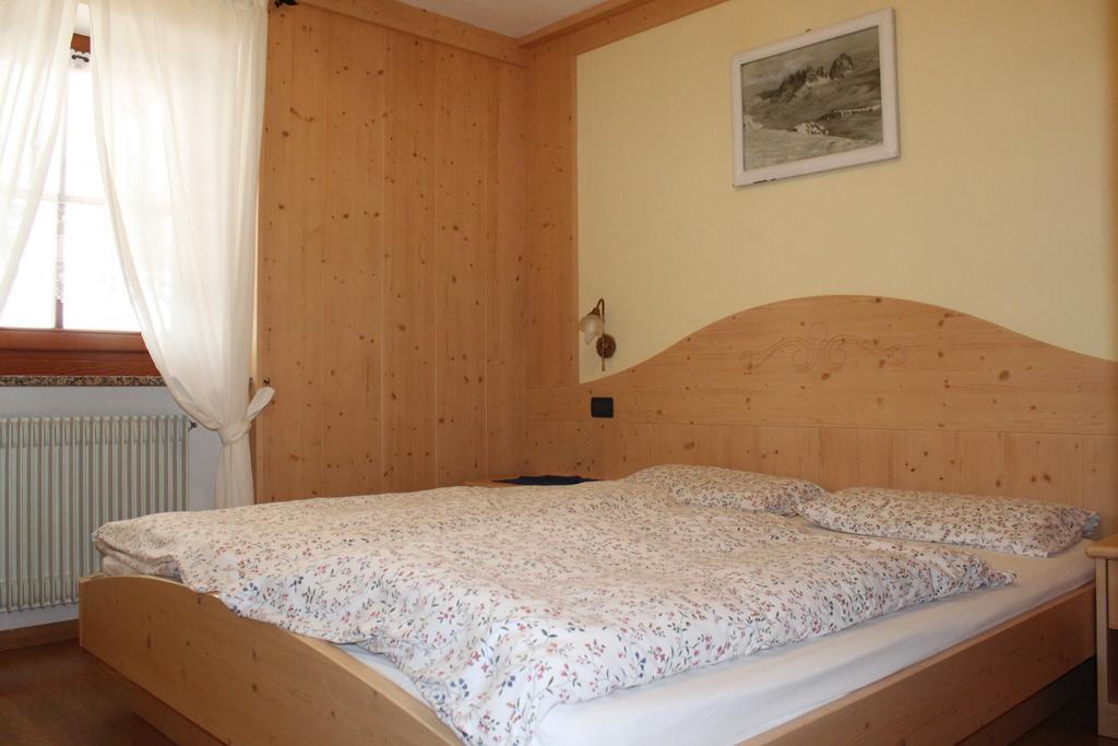 Apartamento Cesa Farinol Canazei Habitación foto